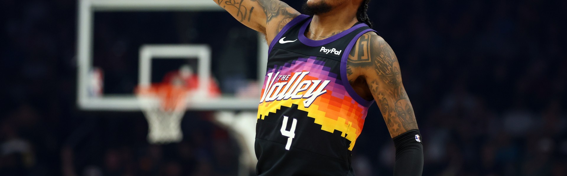 世界杯中国官方网站-手感略回暖！杰伦·格林16投7中&amp;三分8中2 砍下20分4板4断&amp;7失误