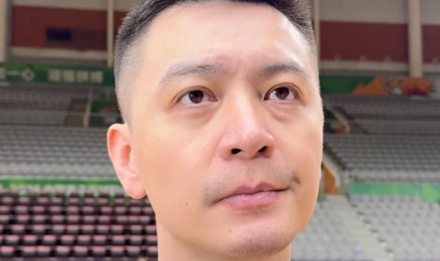 杨鸣：赵继伟复出但时间会有限制，球迷的批评全队都很有触动