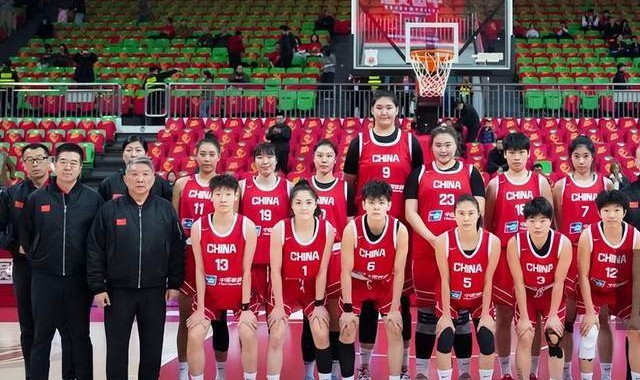 世界杯-热身赛中国女篮加时险胜巴西，宫鲁鸣险些弄巧成拙