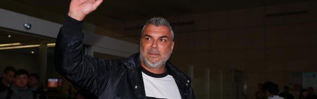 世界杯注册平台-中超冠军主帅离任！奥拉罗尤：对球迷球员说声抱歉