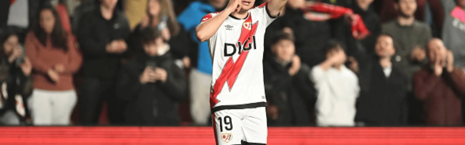 世界杯-梅开二度！德弗鲁托斯成巴列卡诺近7年西甲首位进球上双球员