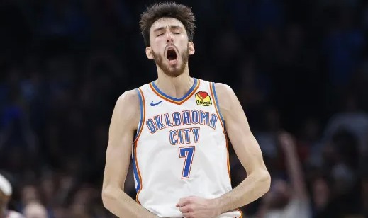 世界杯中国官方网站-雷记：切特能排进DPOY评选的前两名，他今日是统治级别的