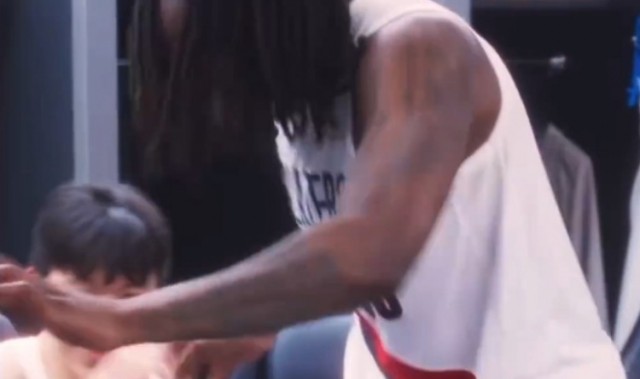 2026国际足联世界杯-暂列西部第八！罗威拉着杨瀚森在更衣室跳舞 庆祝胜利