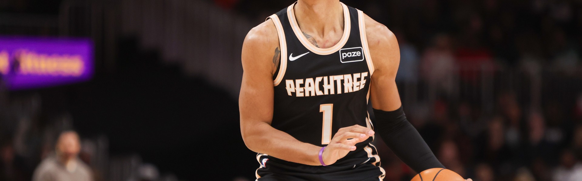 世界杯注册平台-杰伦·约翰逊生涯2次单场至少20+15+15 与字母伯德并列NBA锋线第1